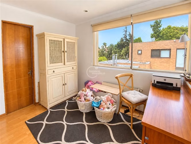 Casa en arriendo en Lo Barnechea