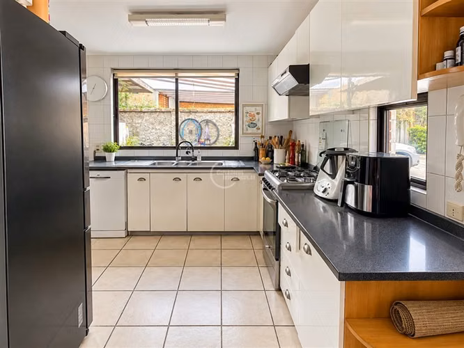 Casa en arriendo en Lo Barnechea