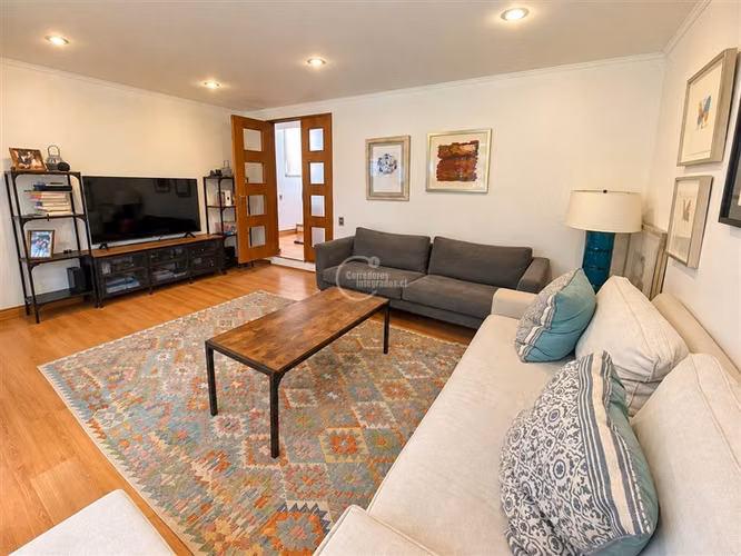 Casa en arriendo en Lo Barnechea