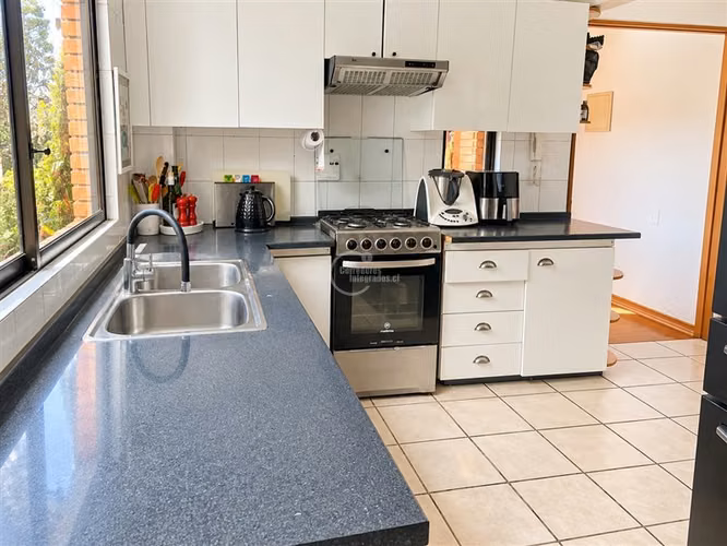 Casa en arriendo en Lo Barnechea