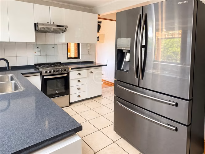 Casa en arriendo en Lo Barnechea