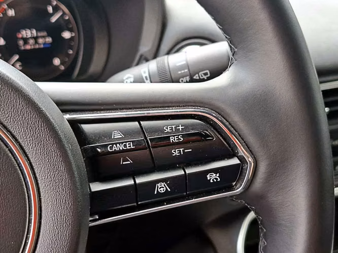 MAZDA CX-60 2025 - Imagen 17