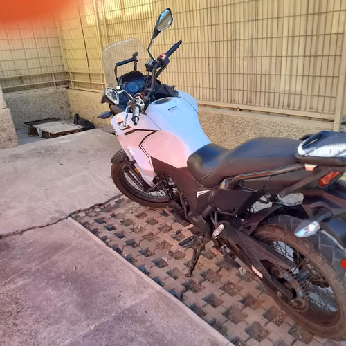 Vendo Kawasaki Versys X300, único dueño