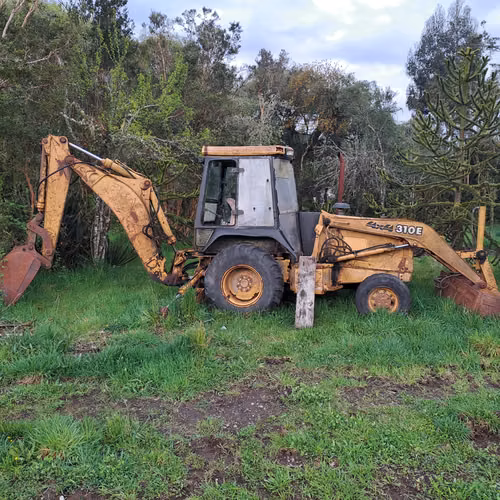 Retroexcavadora John Deere 310 E 1998 Operativa .