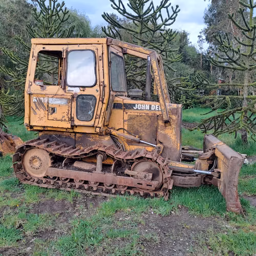 Venta 2 Bulldozer John Deere 650 G. Total M$ 15