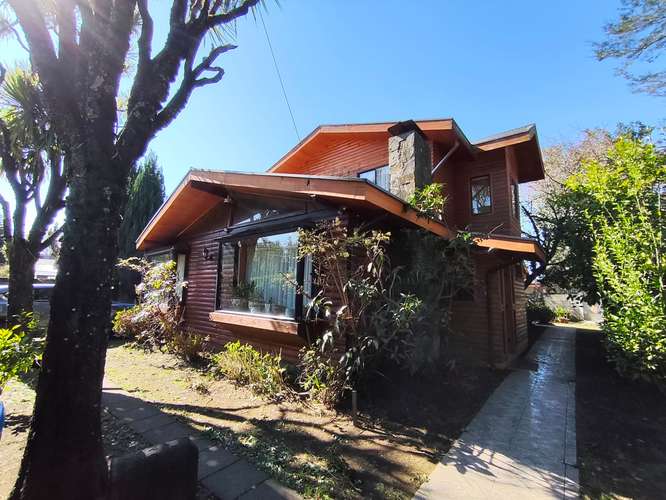 ESPECTACULAR PROPIEDAD EN VENTA EN EL CENTRO DE VILLARRICA