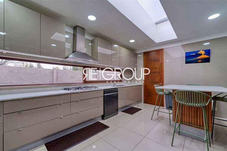 Casa en venta de 5 dorm. en Lo Barnechea - Imagen 8