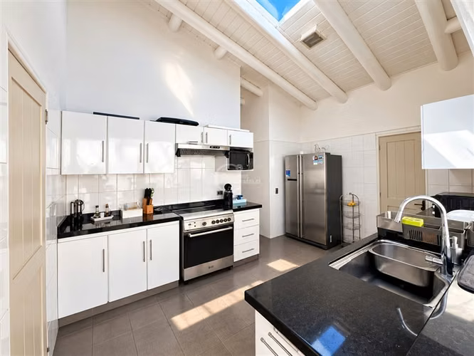 EN VENTA - Amplia casa de 5 dormitorios en Santo Domingo - Imagen 21