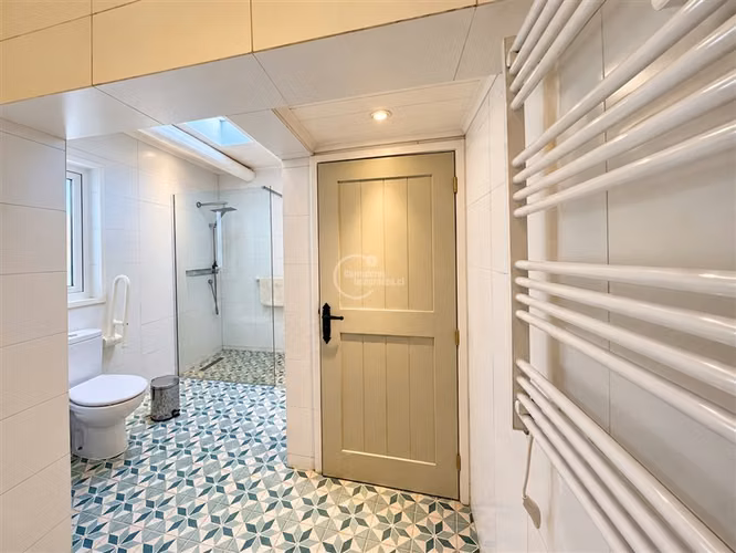 EN VENTA - Amplia casa de 5 dormitorios en Santo Domingo - Imagen 20