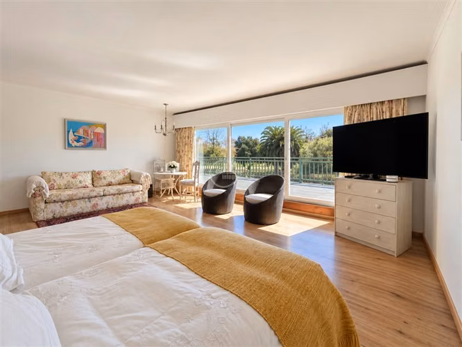 EN VENTA - Amplia casa de 5 dormitorios en Santo Domingo - Imagen 27