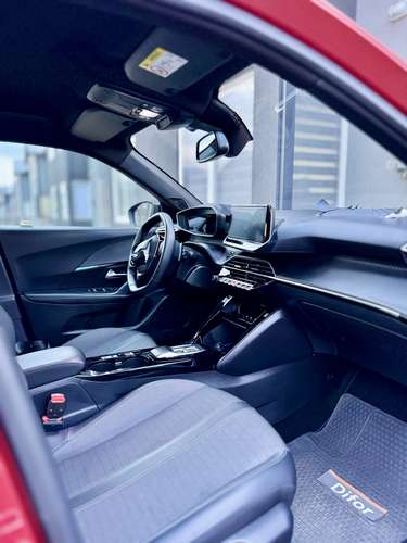 Peugeot 2008 año 2023 - Imagen 9