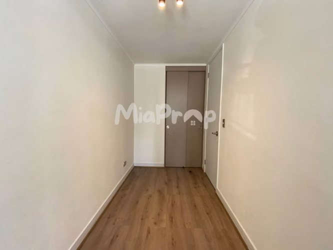 SE ARRIENDA DEPTO 2D2B AMOBLADO CON ESTAC Y BOD A PASOS DE (M) SANTA LUCIA - Imagen 10