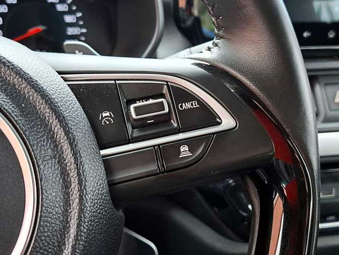 SUZUKI SWIFT 2025 - Imagen 18