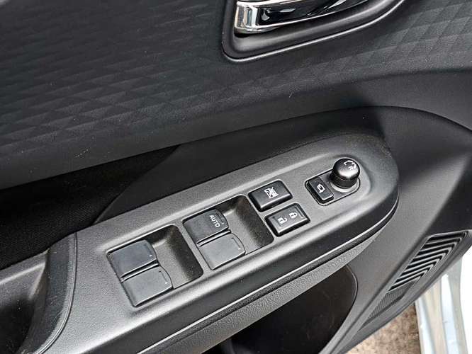 SUZUKI SWIFT 2025 - Imagen 14