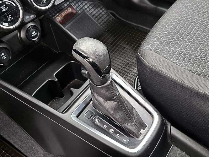 SUZUKI SWIFT 2024 - Imagen 19