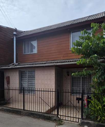 RRB/ VENDE Amplia casa 3D/1B/1E Coronel (185583)