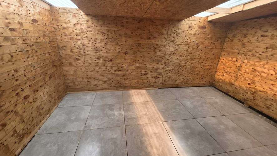 RRB/ VENDE Amplia casa 3D/1B/1E Coronel (185583) - Imagen 9