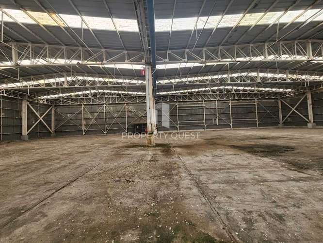 VENTA AMPLIA BODEGA PARQUE ESCUADRON
