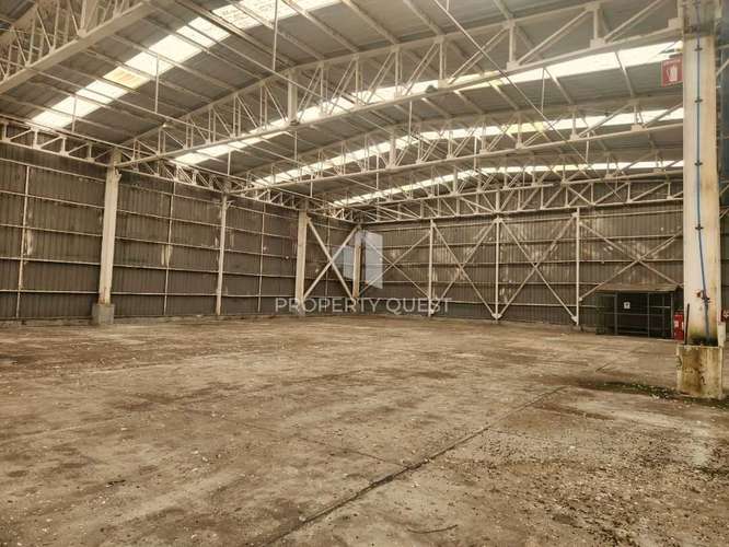 VENTA AMPLIA BODEGA PARQUE ESCUADRON