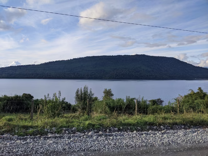 AMR PROPIEDADES VENDE PARCELA EN LAGO RUPANCO, CERCANA A CAMINO Y LAGO