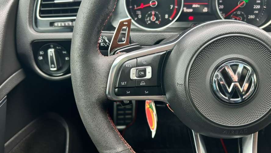 Volkswagen Golf GTI GTI 2.0 AUT (2017)