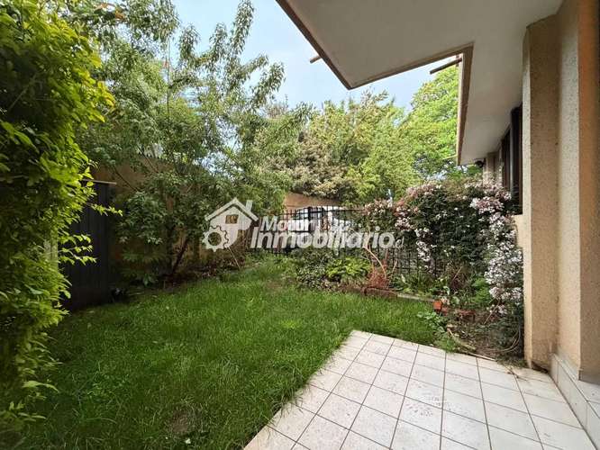 Hermoso departamento 2 D a pasos de AV Alemania (185972)