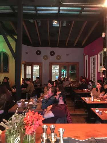 ¡Arrienda un espacio gastronómico de 2 pisos en el corazón turístico de Valparaíso!