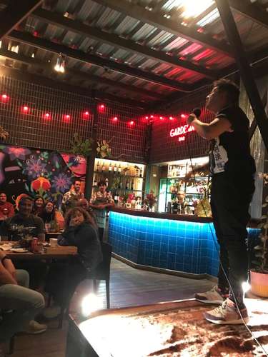 ¡Arrienda un espacio gastronómico de 2 pisos en el corazón turístico de Valparaíso!