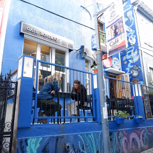 ¡Arrienda un espacio gastronómico de 2 pisos en el corazón turístico de Valparaíso!