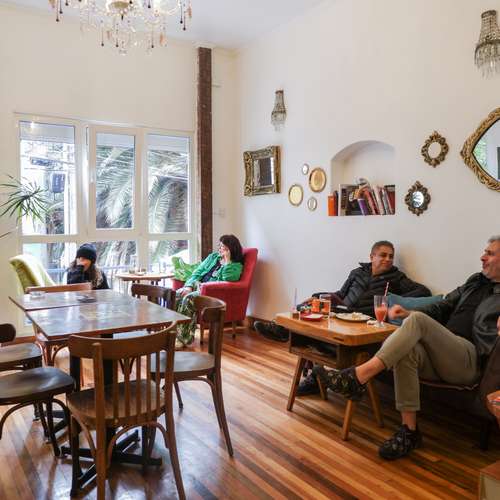 ¡Arrienda un espacio gastronómico de 2 pisos en el corazón turístico de Valparaíso!