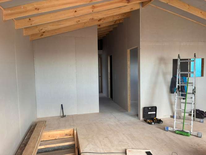 SE VENDE CASA EN LOTA