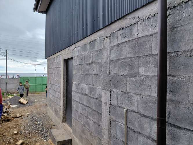 SE VENDE CASA EN LOTA