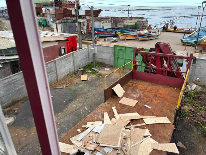 SE VENDE CASA EN LOTA