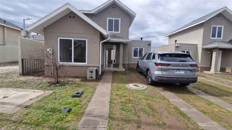 Casa en arriendo de 3 dorm. en Padre Hurtado