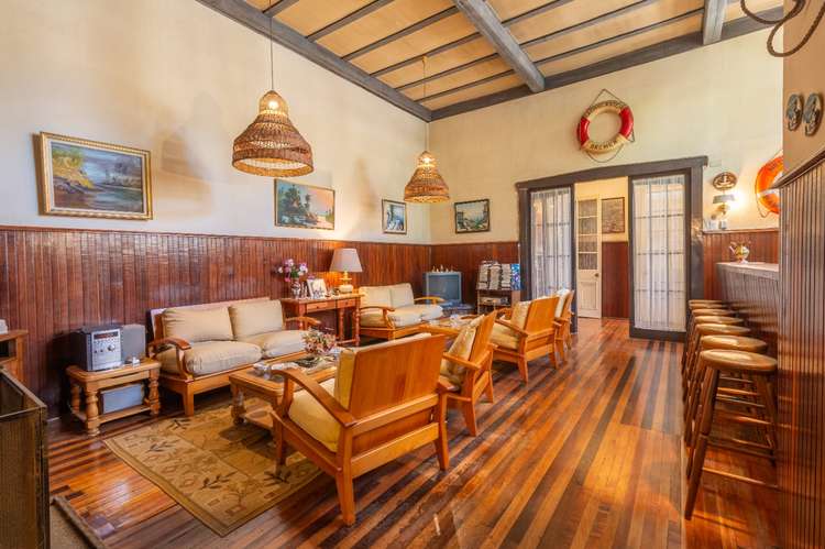 Casa en venta 6 Dormitorios 3 Baños Agua Santa
