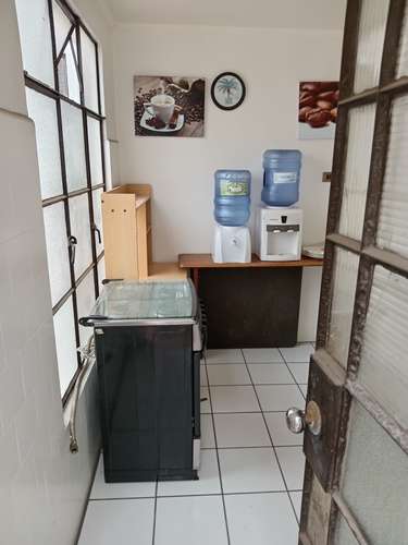 Oportunidad de Inversión. Se vende Edificio Comercial Central!!! Todo arrendado!!!! - Imagen 13