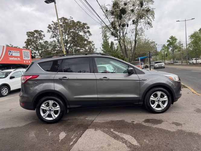 FORD ESCAPE 2.0 AUTOMATICO FULL AIRE AIRBAG CAMARA VER EN LAS CONDES 2015 - Imagen 8
