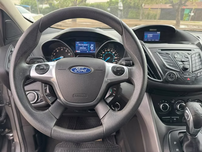 FORD ESCAPE 2.0 AUTOMATICO FULL AIRE AIRBAG CAMARA VER EN LAS CONDES 2015 - Imagen 18