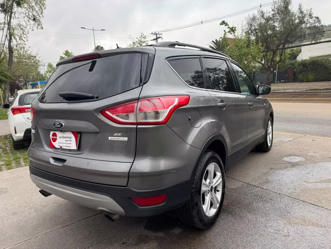 FORD ESCAPE 2.0 AUTOMATICO FULL AIRE AIRBAG CAMARA VER EN LAS CONDES 2015 - Imagen 7