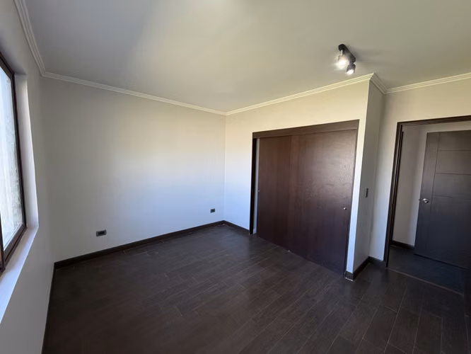 PROPIEDAD EN ARRIENDO EN EXCELENTE CONDOMINIO