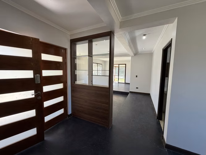 PROPIEDAD EN ARRIENDO EN EXCELENTE CONDOMINIO
