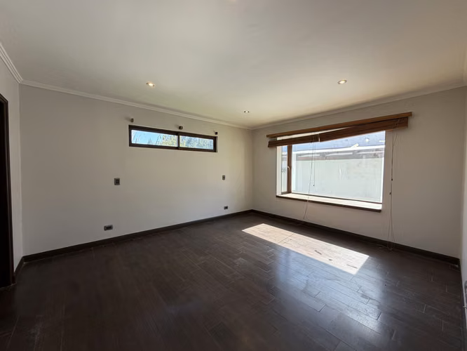 PROPIEDAD EN ARRIENDO EN EXCELENTE CONDOMINIO
