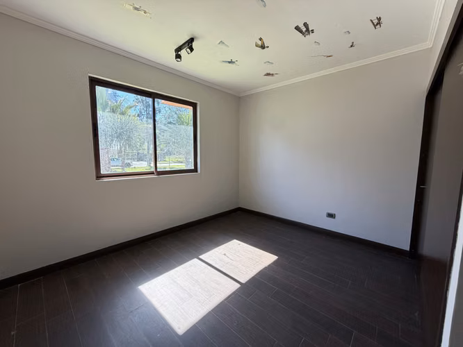 PROPIEDAD EN ARRIENDO EN EXCELENTE CONDOMINIO
