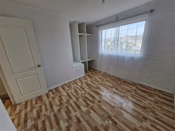 Casa en arriendo de 3 dorm. en Padre Hurtado - Imagen 4