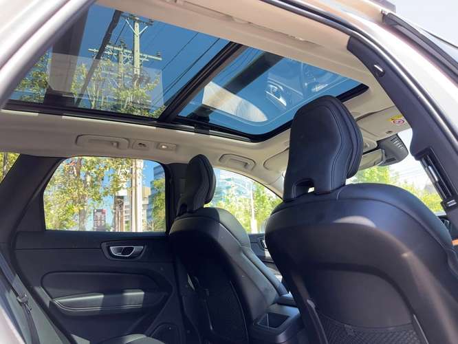 VOLVO XC60 2024 - Imagen 15