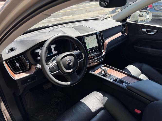 VOLVO XC60 2024 - Imagen 20