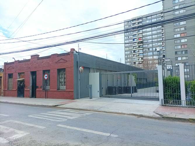 Comercial. 1.200 m2. José Ureta. Metro Lo Ovalle (185996)