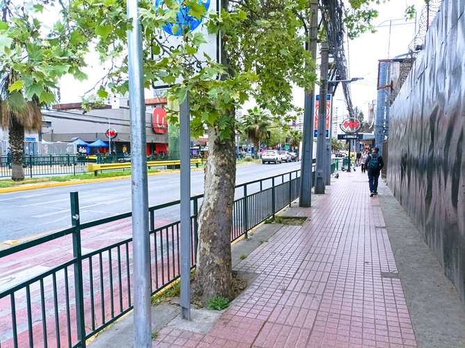 Comercial. 1.200 m2. José Ureta. Metro Lo Ovalle (185996)