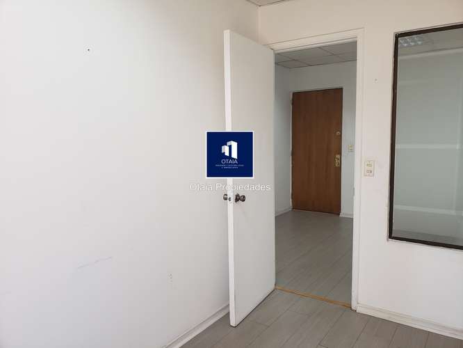 Oficina en Arriendo con Excelente Ubicación Comercial - Imagen 10
