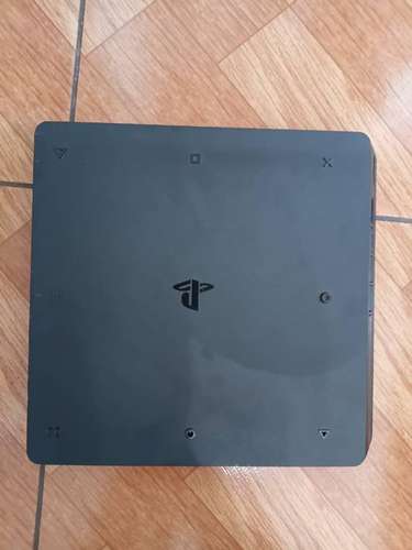 Vendo PlayStation 4 180.000 ESCRIBIR AL WHATSAPP O MENSAJES